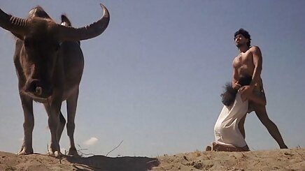 Sıcak tatlı hardcore güçlü zevkler alır anal türk pornolari